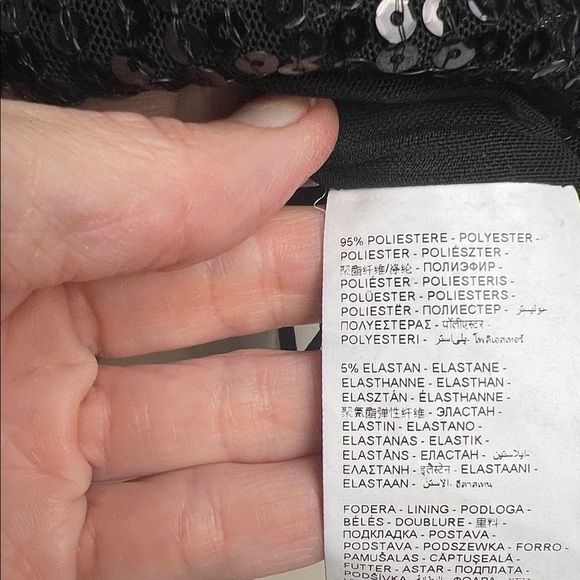 NEW Piombo Women's Size Large Black Sequin Crop Top Dark Glam Slinky Chic - Picture 6 of 7